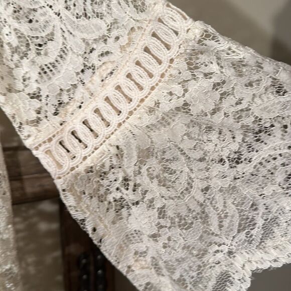 Loft lace blouse size Medium - Picture 4 of 9